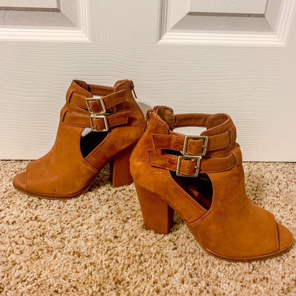 Camel Booties - image 3